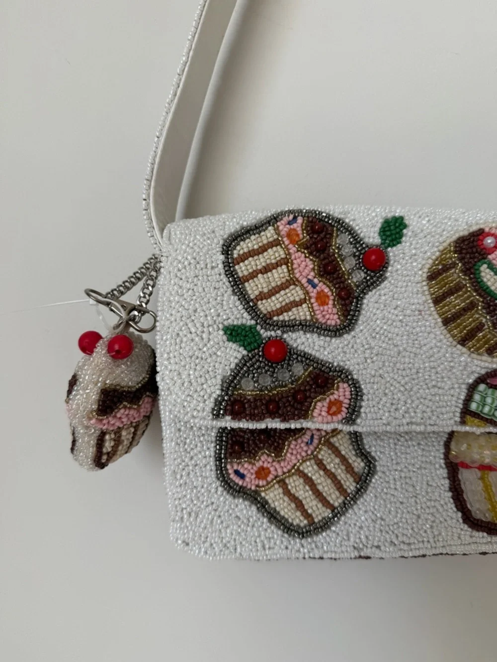 Viral Beaded Cupcake Shoulder Bag with beaded charm